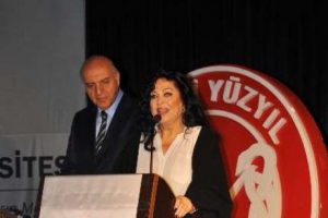 Panelin onur konuğu Şoray oldu