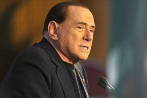 Berlusconi, "Milan satılık" iddialarına nokta koydu