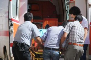 Otomobil takla attı: 1 &ouml;l&uuml;, 4 yaralı