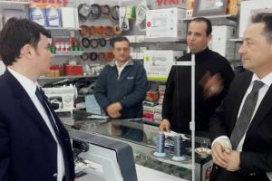 "Esnafın yanında olacağız"