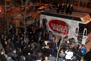 Bozbey'in Hasanağa ziyareti mitinge d&ouml;n&uuml;şt&uuml;