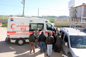 Dedesinin kullandığı aracın altında kaldı