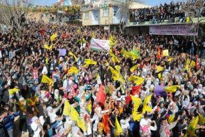 Demirtaş'tan Başbakan'a 'sosyal medya' tepkisi
