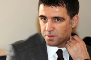 Hakan Ş&uuml;k&uuml;r'den AK Partili vekile sert cevap
