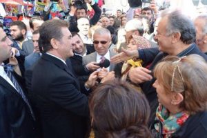 "Sarıg&uuml;l Hakk'ın ve halkın peşinde koşuyor"
