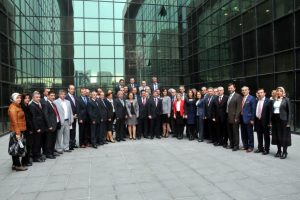"İnsan odaklı projelere imza atılmasını bekliyoruz"