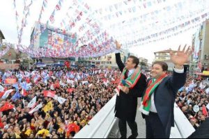 Pazar g&uuml;n&uuml; projelerini a&ccedil;ıklıyor