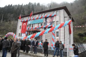 Trabzonspor y&ouml;neticisinden Of'a okul