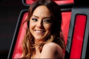 Ebru G&uuml;ndeş'ten hayranlarına m&uuml;jdeli haber!