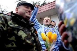 Ukraynalı askerlere: "Korkmayın, dayanın"