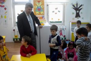 &Ccedil;ocuklar anaokullarında paylaşmayı &ouml;ğreniyor