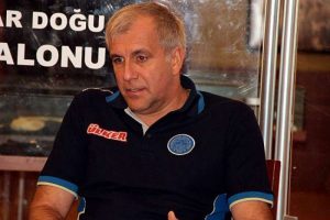 Obradovic'e s&uuml;rpriz doğum g&uuml;n&uuml; kutlaması
