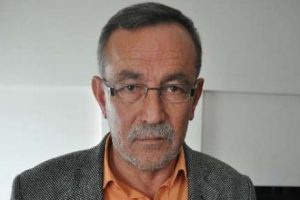 43 yıl &ouml;nce &ouml;len kişiye se&ccedil;men kağıdı geldi