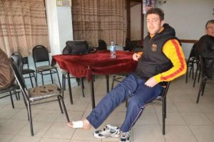 Amat&ouml;r futbolcuya pitbull dehşeti!