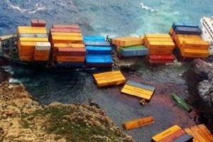 Mikonos'ta 'T&uuml;rk gemisi' alarmı