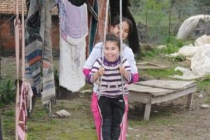 Tedavisi edilmezse bir yıl i&ccedil;inde iki g&ouml;z&uuml; de kapanacak