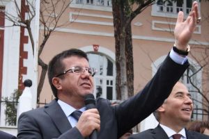 "T&uuml;rkiye'de ekonomik kriz &ccedil;ıkartamazlar"