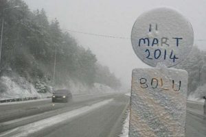 Bolu Dağı beyaza b&uuml;r&uuml;nd&uuml;