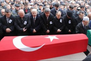 Eski bakan son yolculuğuna uğurlandı