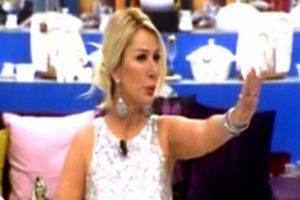 Seda Sayan canlı yayında b&ouml;yle fır&ccedil;aladı
