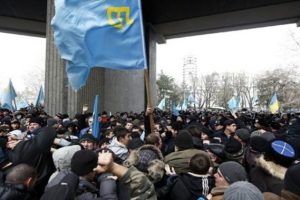 Kırım Tatarlarına b&uuml;y&uuml;k vaatler
