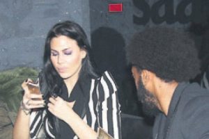 Acemi &ccedil;apkın Fernandes yine yakalandı