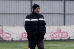 T&uuml;t&uuml;neker, Beşiktaş ma&ccedil;ına odaklandı
