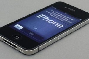 iPhone 4 geri d&ouml;n&uuml;yor!