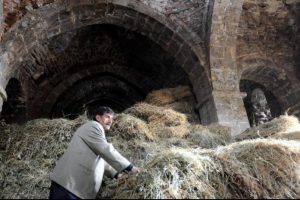 Saman depolanan kilise koruma altında
