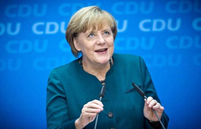 Merkel'den iyi niyetli uyarı