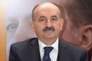 Eski Cumhurbaşkanını &ouml;yle bir şeye benzetti ki !