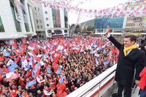 "İstanbul'da barış, &ouml;zg&uuml;rl&uuml;k ve demokrasi kazanacak"