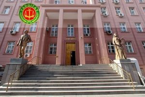 Hakaret "ifade &ouml;zg&uuml;rl&uuml;ğ&uuml; değil"