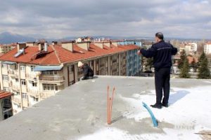 Polisin &ccedil;abası intiharı &ouml;nledi