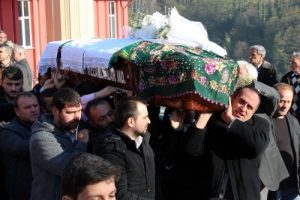 Grip şikayetiyle hastaneye gitti, l&ouml;semiden yaşamını yitirdi