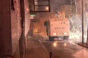 Okmeydanı'nda g&ouml;steriye polis m&uuml;dahalesi