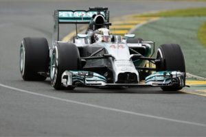 Pole pozisyonu Lewis Hamilton'ın