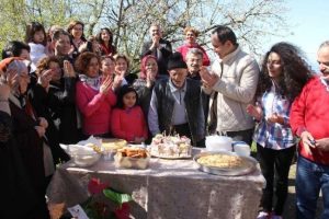 100 yaşında ilk kez kutladı