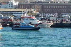 Arabalı vapurdan otomobil d&uuml;şt&uuml;:1 &ouml;l&uuml;