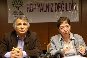 Gazeteci ve aydınlardan HDP bildirisi