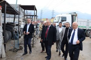 Şahin'den kamyonculara arazi s&ouml;z&uuml;