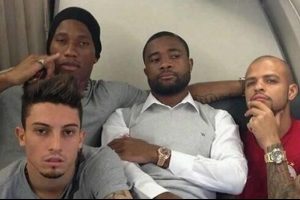Galatasaraylı futbolculardan u&ccedil;akta poz