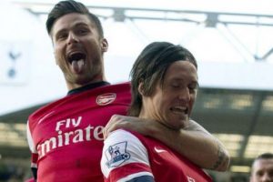 Arsenal zirve takibini s&uuml;rd&uuml;r&uuml;yor:0-1