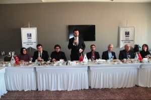 "Yerel y&ouml;netimlerde meslektaşlarımızın yer almasını &ouml;nemsiyoruz"