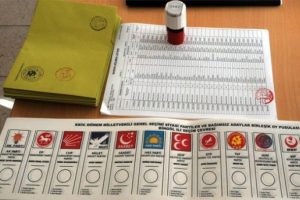 AK Parti'nin en b&uuml;y&uuml;k se&ccedil;im korkusu
