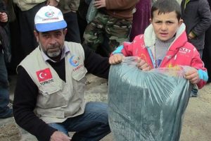 Suriye'ye yardımlar savaşın 4. yılında devam ediyor