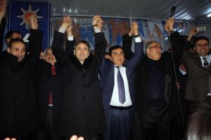 2 bin kişi CHP'den AK Parti'ye ge&ccedil;ti