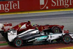 Mercedes, Ferrari'nin &ouml;n&uuml;ne ge&ccedil;ti