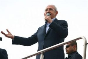 "Menderes'in adını ağzına alma"