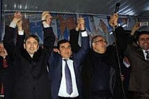 2 bin kişi CHP'den AK Parti'ye ge&ccedil;ti!